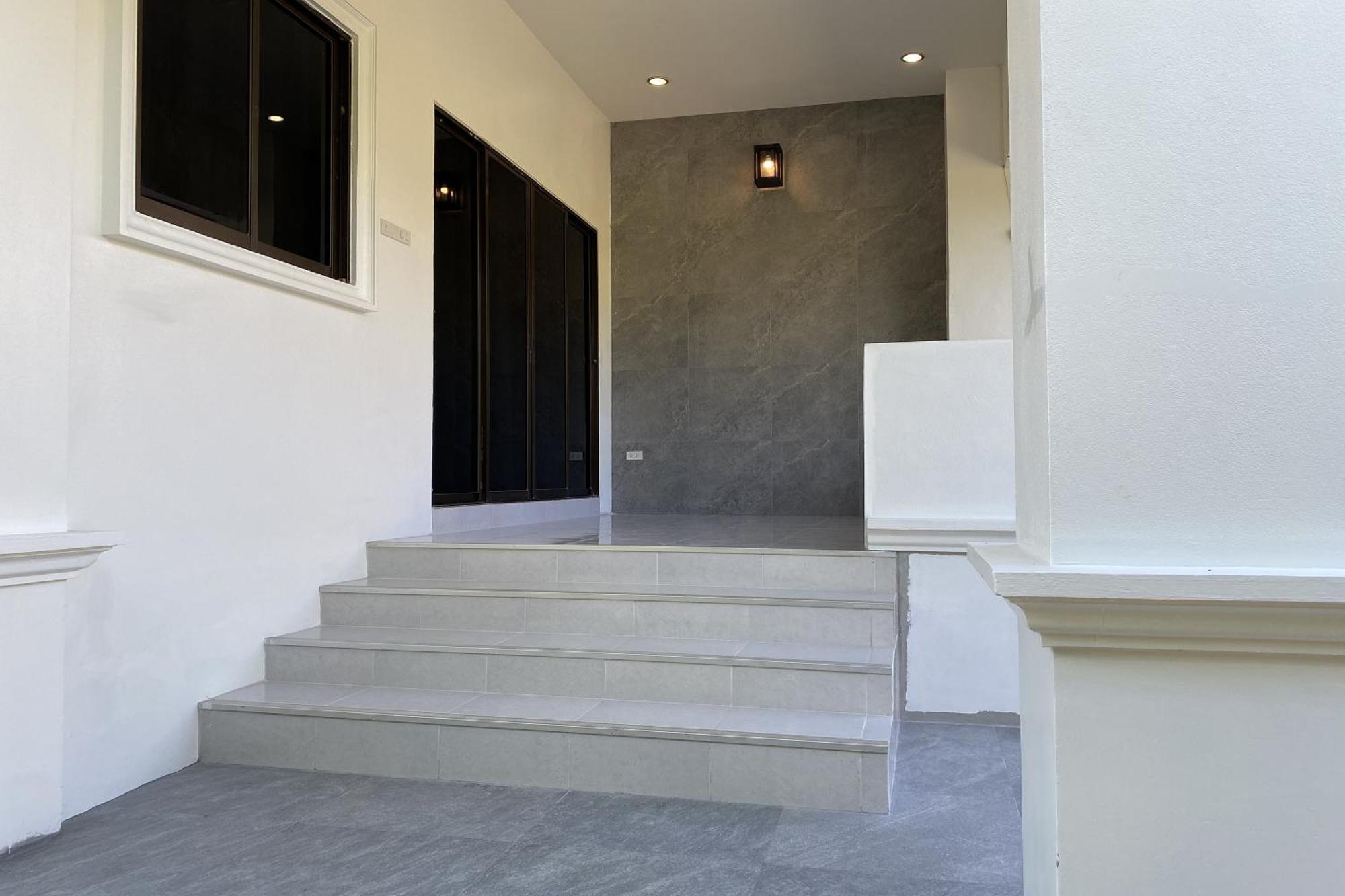 Sanaepatan Home Resort - เสน่ห์ป่าตาล โฮม รีสอร์ต Ban Buak Khang Exteriör bild