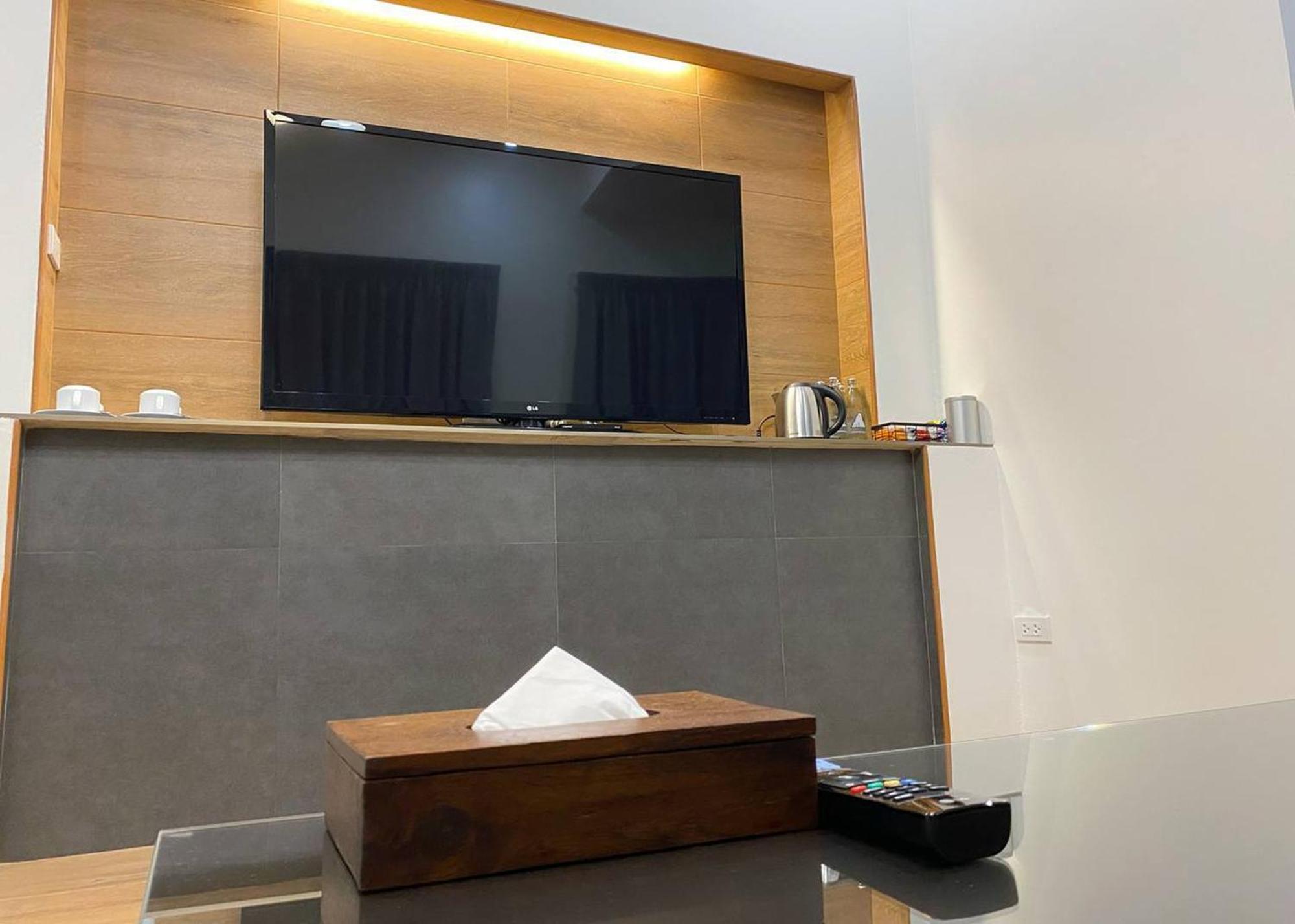 Sanaepatan Home Resort - เสน่ห์ป่าตาล โฮม รีสอร์ต Ban Buak Khang Exteriör bild