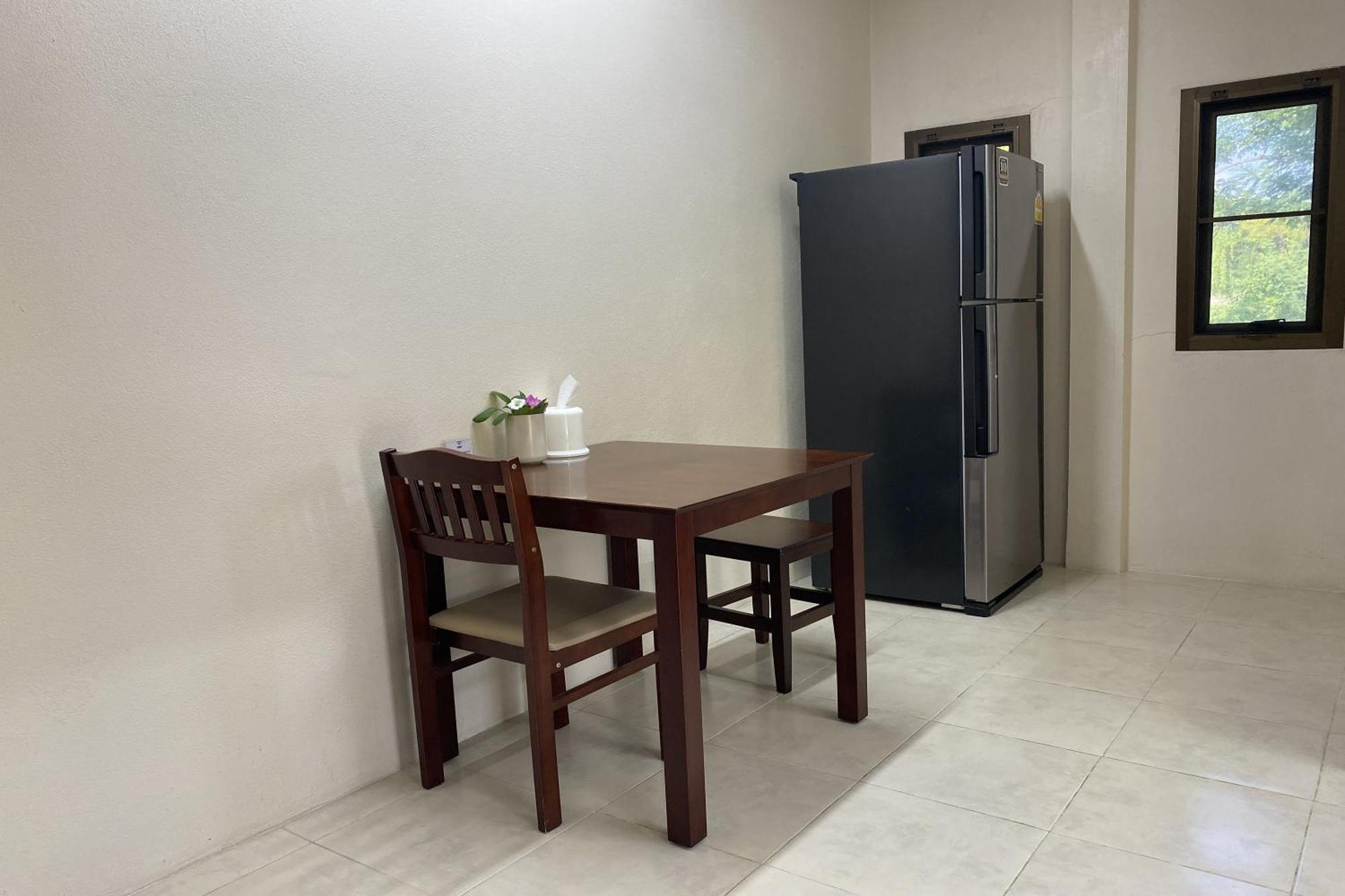 Sanaepatan Home Resort - เสน่ห์ป่าตาล โฮม รีสอร์ต Ban Buak Khang Exteriör bild