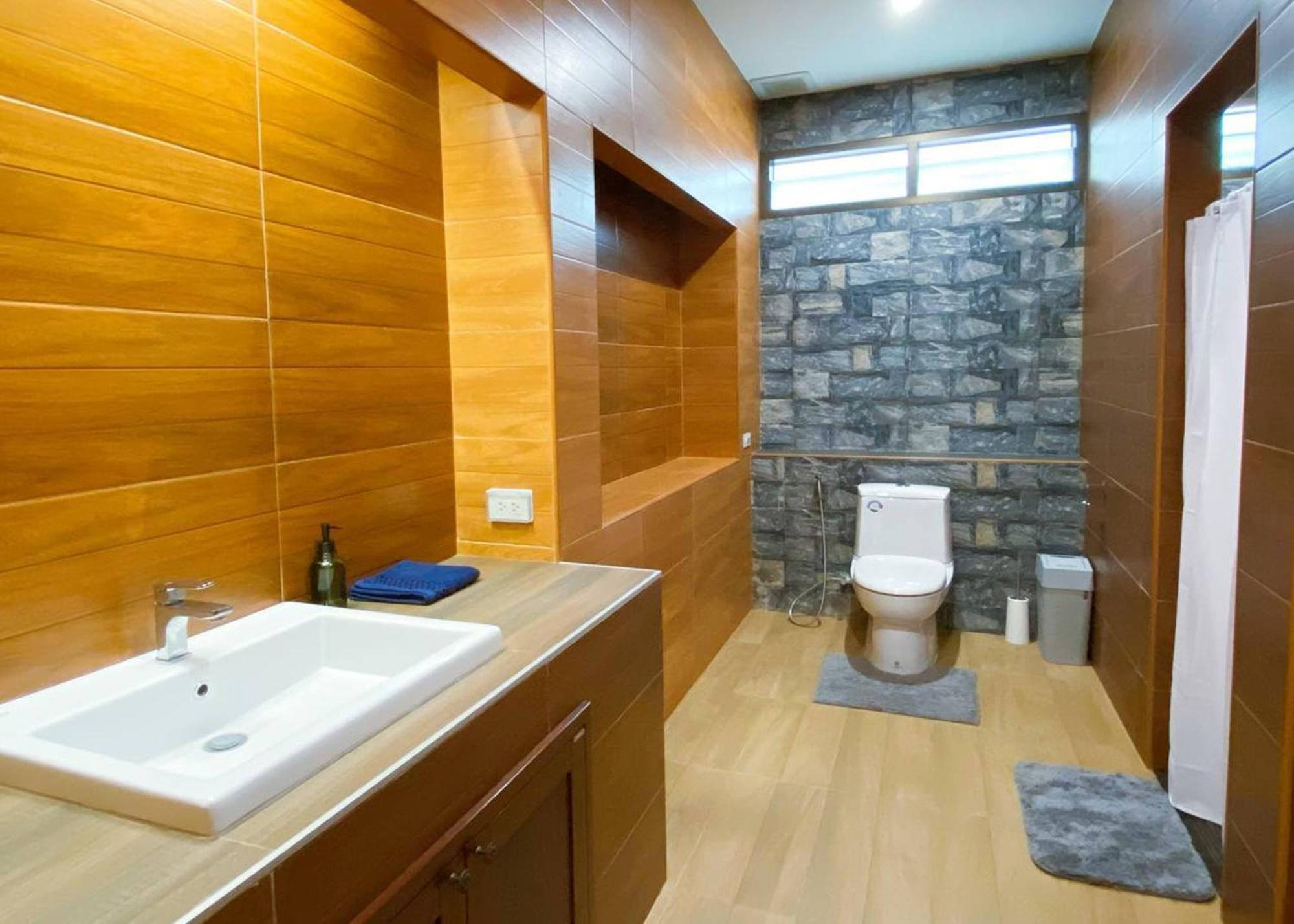 Sanaepatan Home Resort - เสน่ห์ป่าตาล โฮม รีสอร์ต Ban Buak Khang Exteriör bild