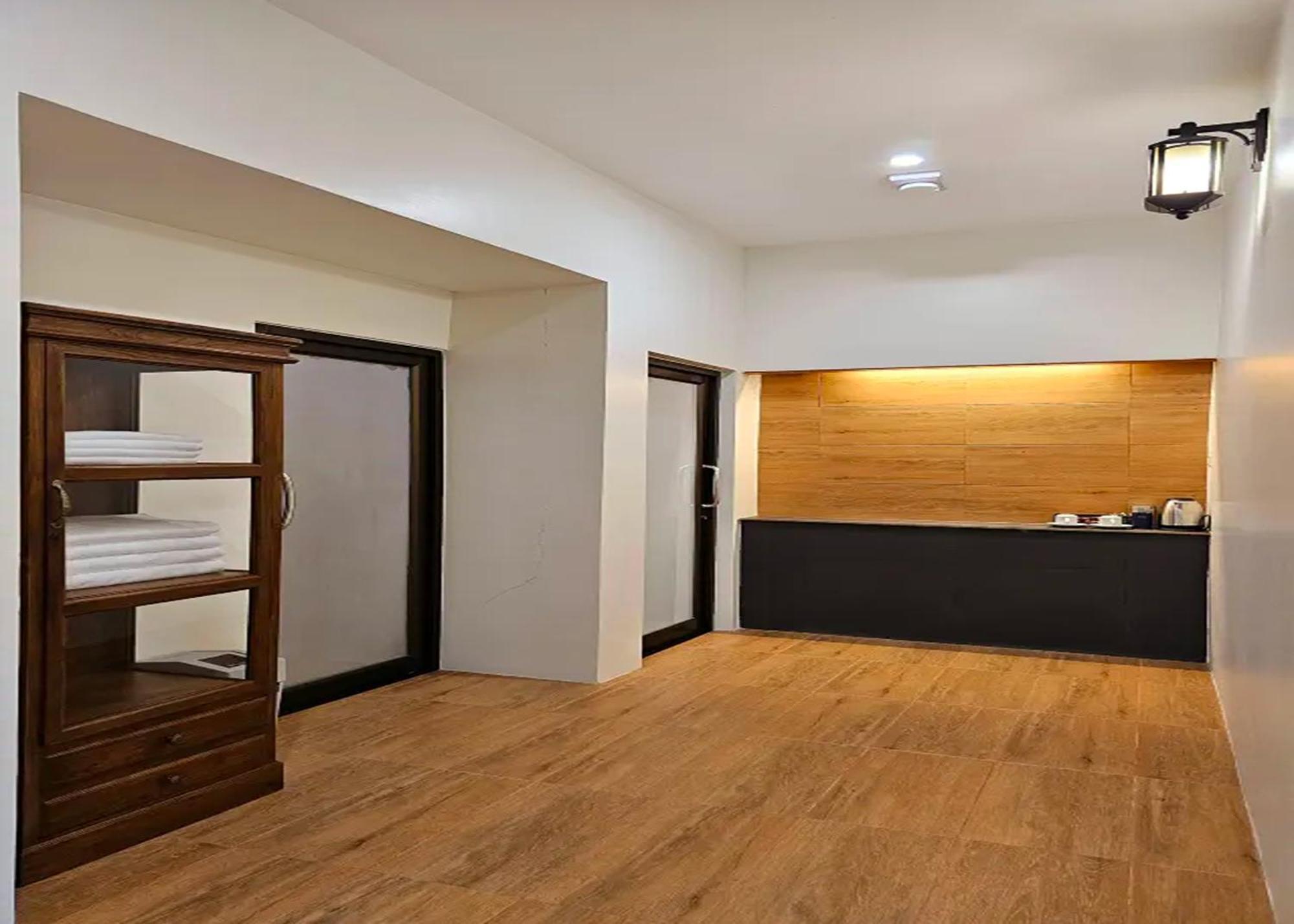 Sanaepatan Home Resort - เสน่ห์ป่าตาล โฮม รีสอร์ต Ban Buak Khang Exteriör bild