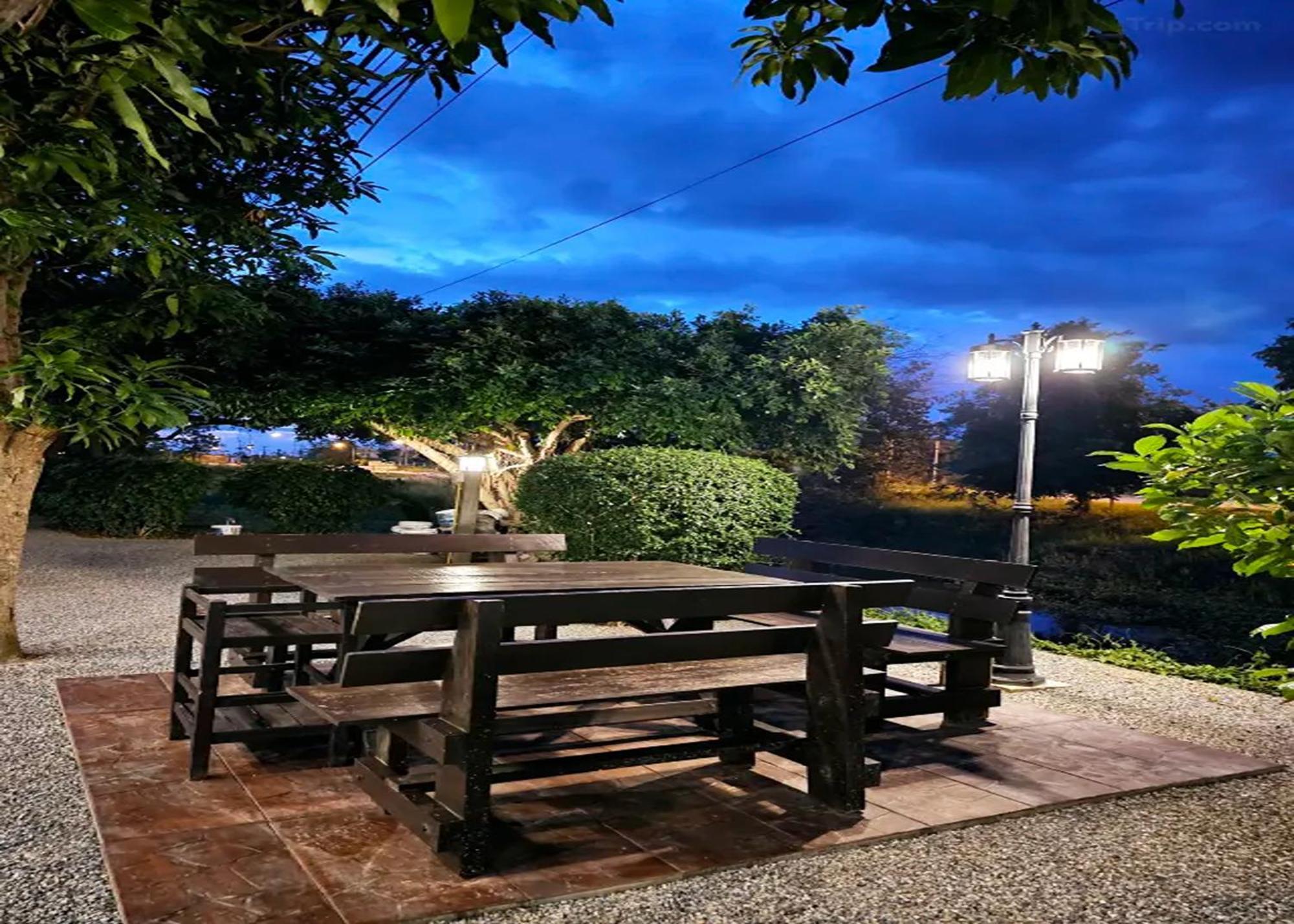 Sanaepatan Home Resort - เสน่ห์ป่าตาล โฮม รีสอร์ต Ban Buak Khang Exteriör bild